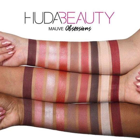 HUDA BEAUTY Other - HUDA BEAUTY Mauve Obsessions Eyeshadow Palette